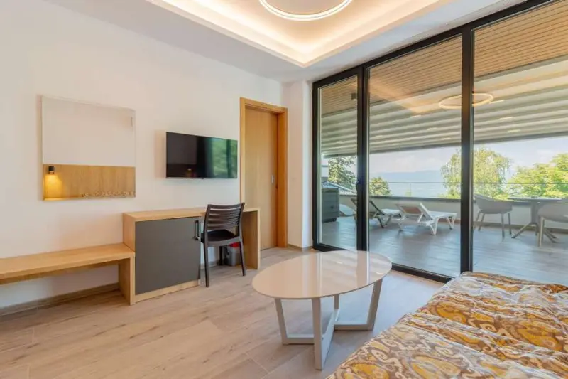 Lago Hotel & Spa