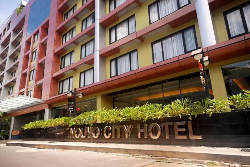 Nouvo City Hotel - โรงแรมนูโว ซิตี