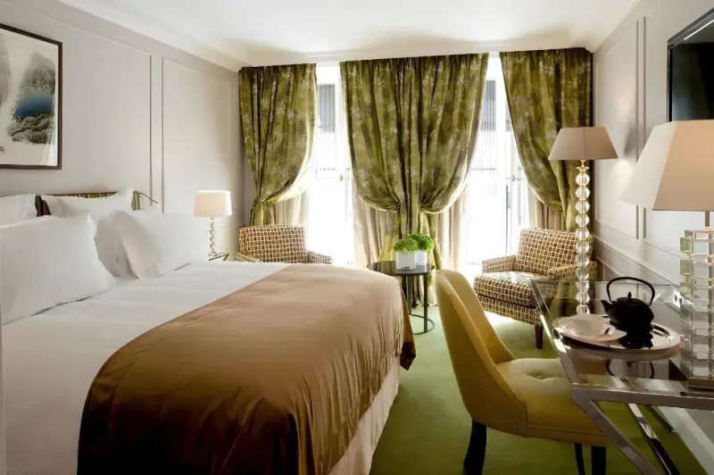 Le Burgundy Paris
