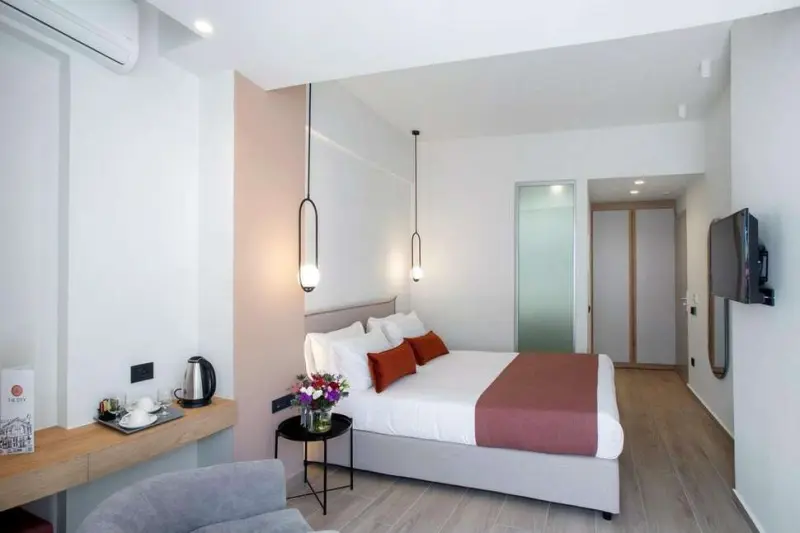 The City hotel & suites