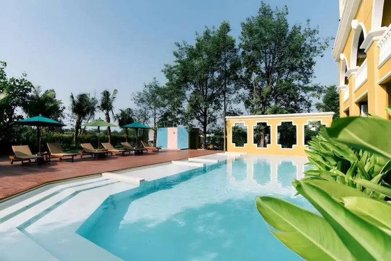 The Pineapple Hotel