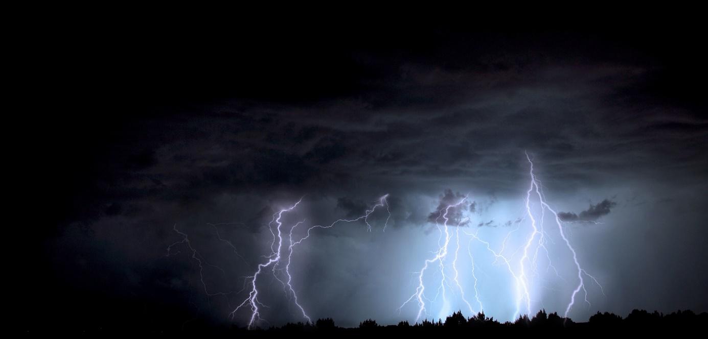 storm boven Makarska