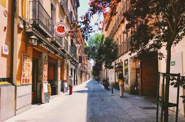 Citytrip Madrid tips - ga tijdens je citytrip Madrid op ontdekking op vele pleinen