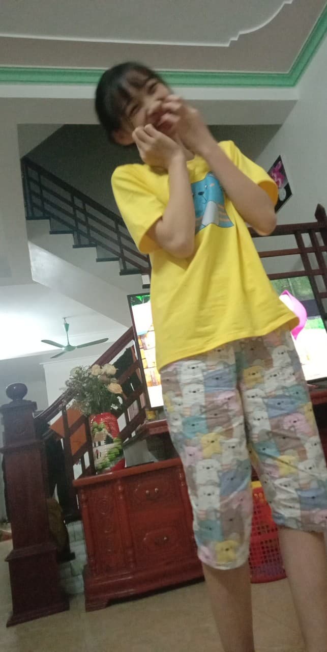 Đánh giá sản phẩm Đồ Bộ Lửng Áo Thun Quần Kaki Mềm in hình Dễ Thương Màu Mèo Vàng của khách hàng Ngoc Bao