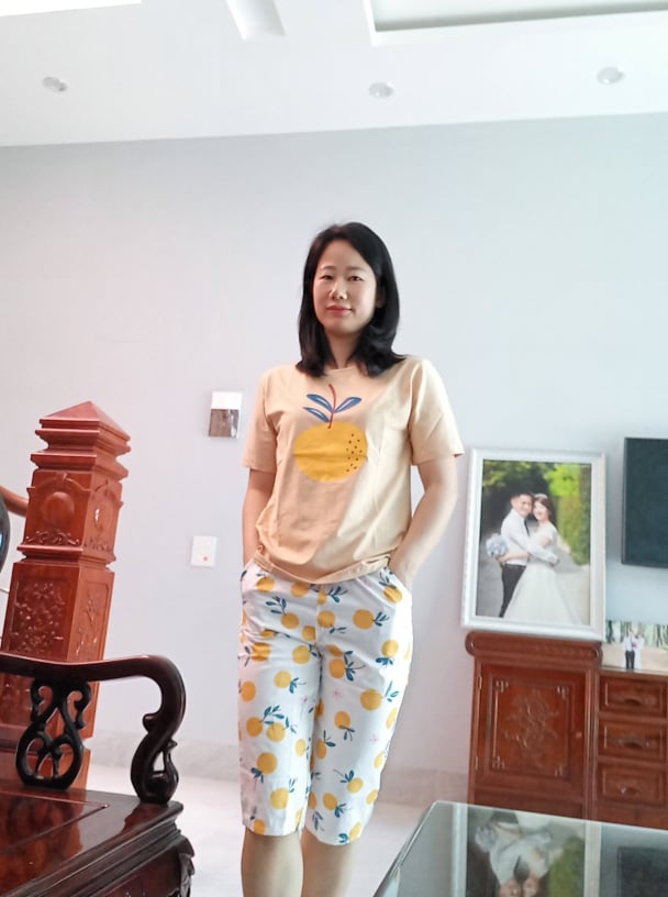 Đánh giá sản phẩm Đồ Bộ Lửng Áo Thun Quần Kaki Mềm in hình Dễ Thương Màu Nâu của khách hàng Thu Nghệ An