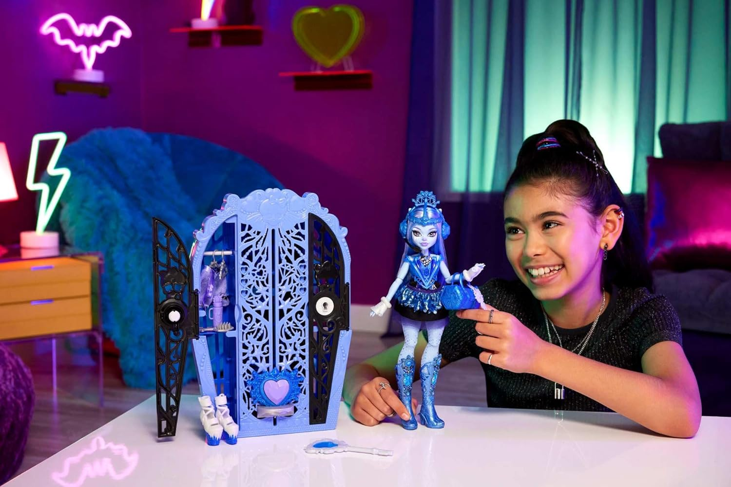 Monster High Generation 3 Skulltimate Secrets Monster Mysteries Abbey ...