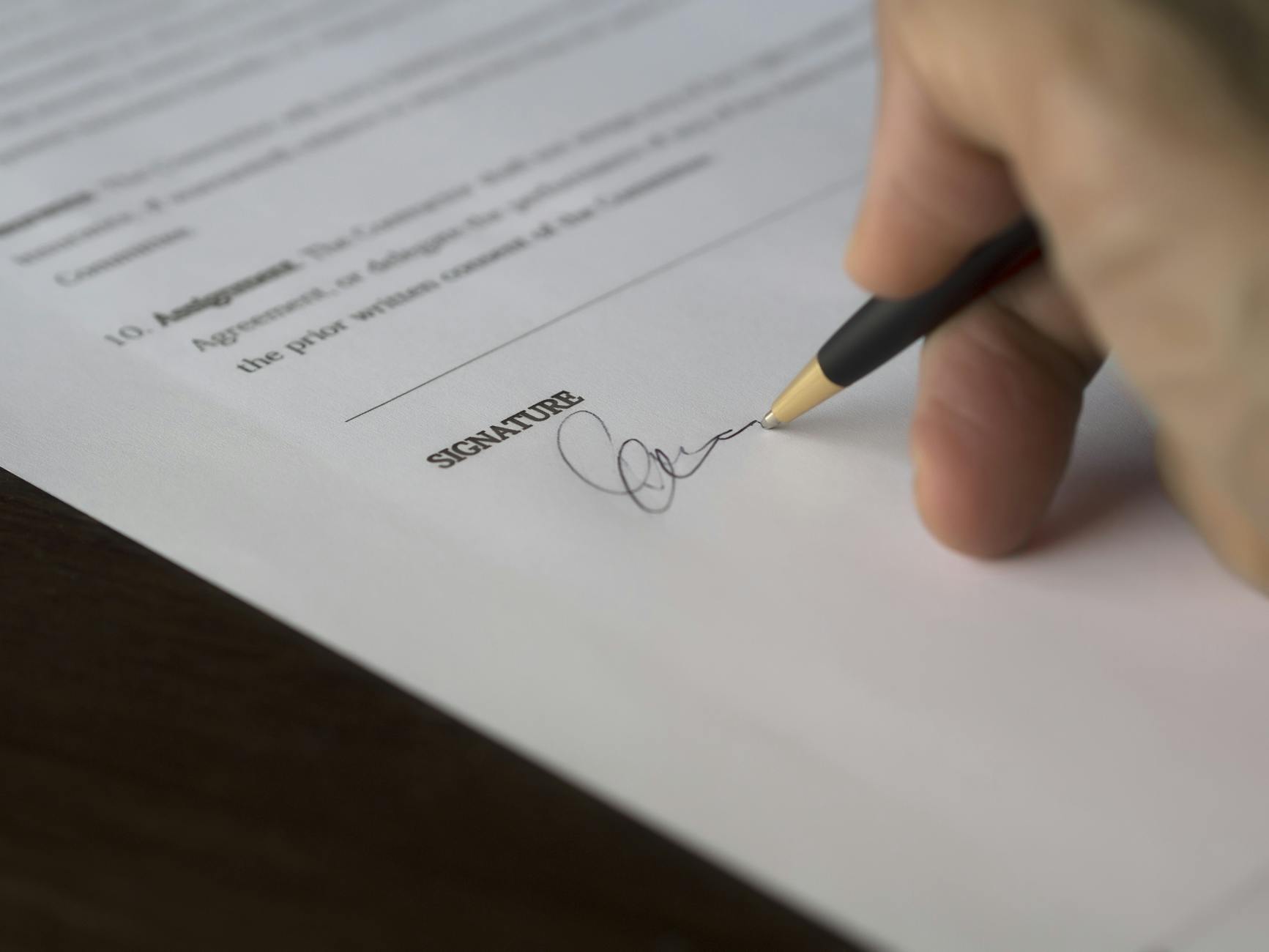 Les clauses interdites dans un bail : ce que vous ne pouvez pas imposer