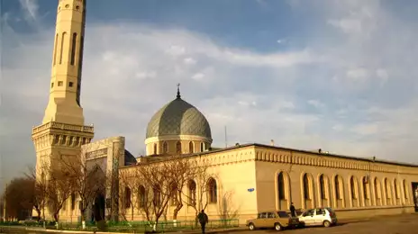 Shayx Zayniddin bobo maqbarasi