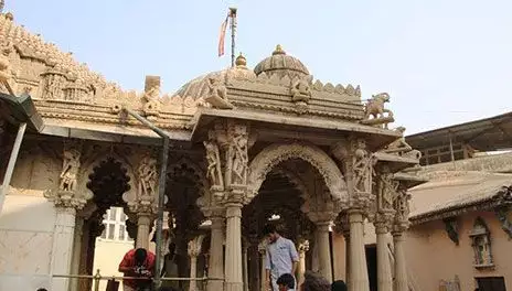 Mahudi Jain Temple