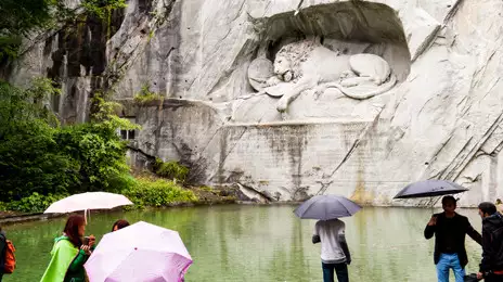 Lion Monument