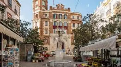 Plaza de Las Flores