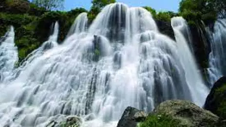 Shaki Waterfall