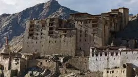Leh Palace