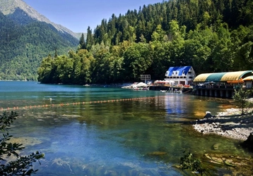Lake Ritsa