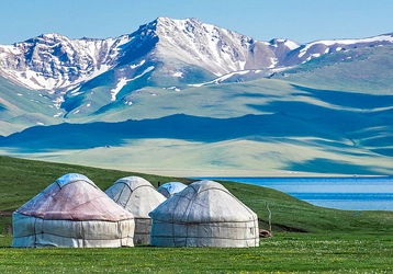 Song Kol Lake