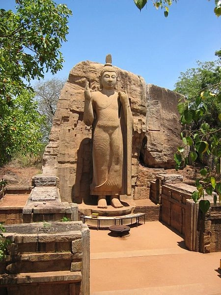 Avukana Buddha Statue