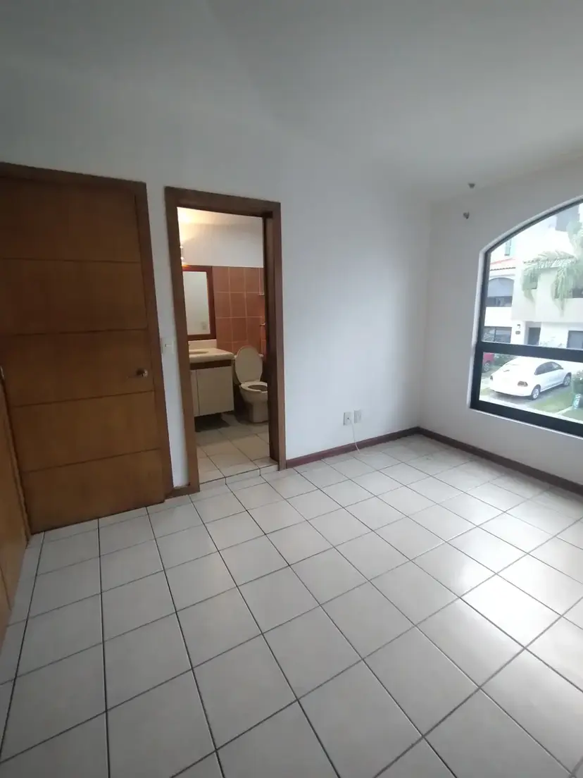 Casa en renta en cd Granja, Zapopan, 3 recámaras — foto 17 de 24