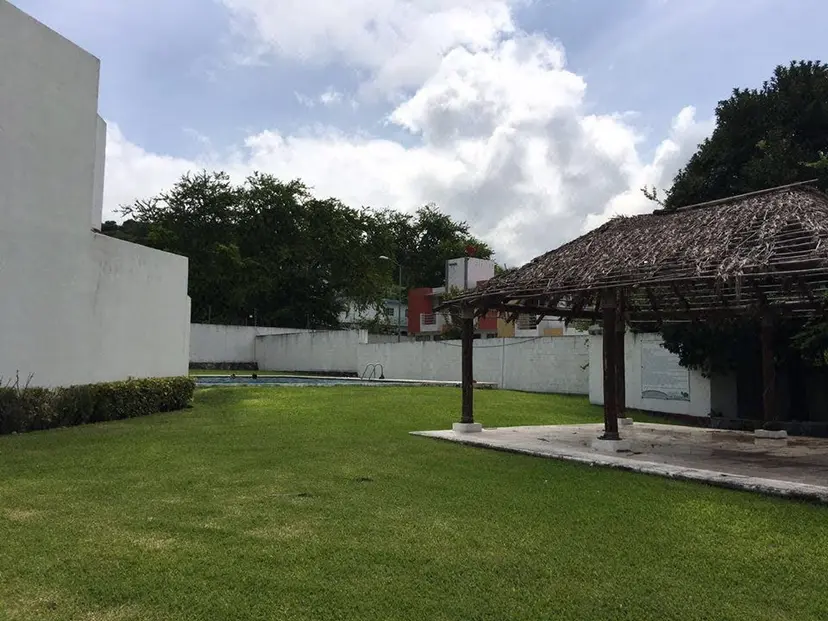 Casa en Fracc privado en Emiliano Zapata, Morelos 3 Rec, Alberca, Vigilancia — foto 17 de 21