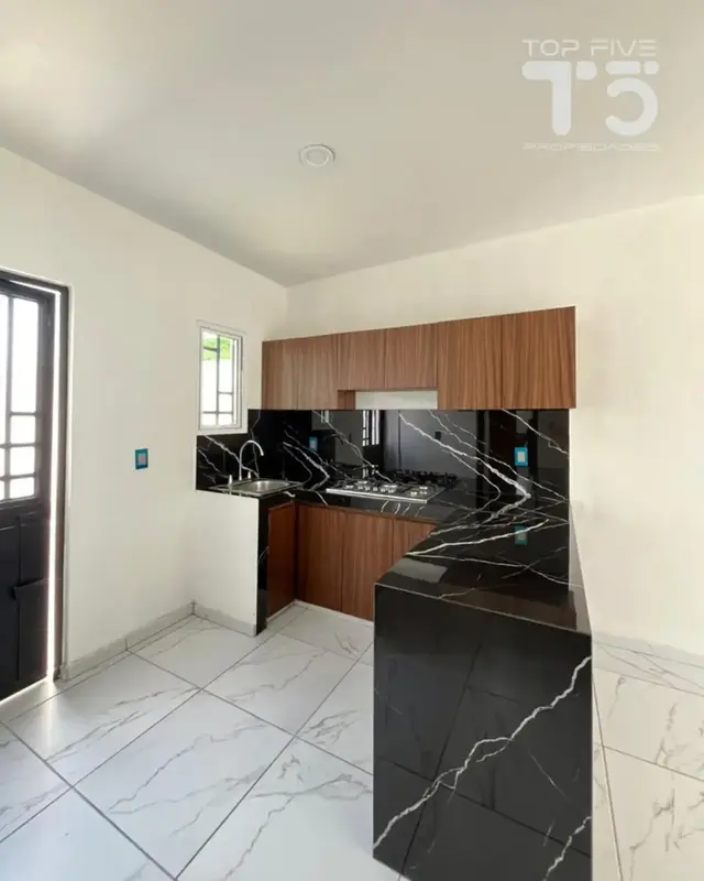 CASA RESIDENCIAL TULIPANES — foto 2 de 9