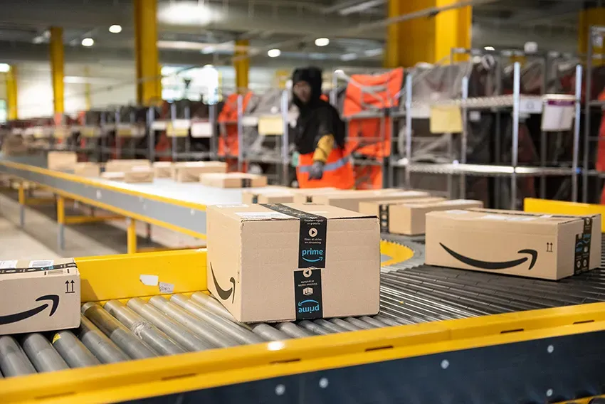 Shopify vs Amazon: Shipping & Fulfillment