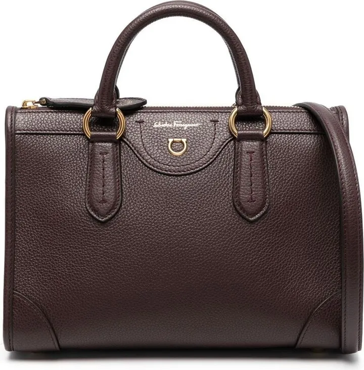 Travel leather bag