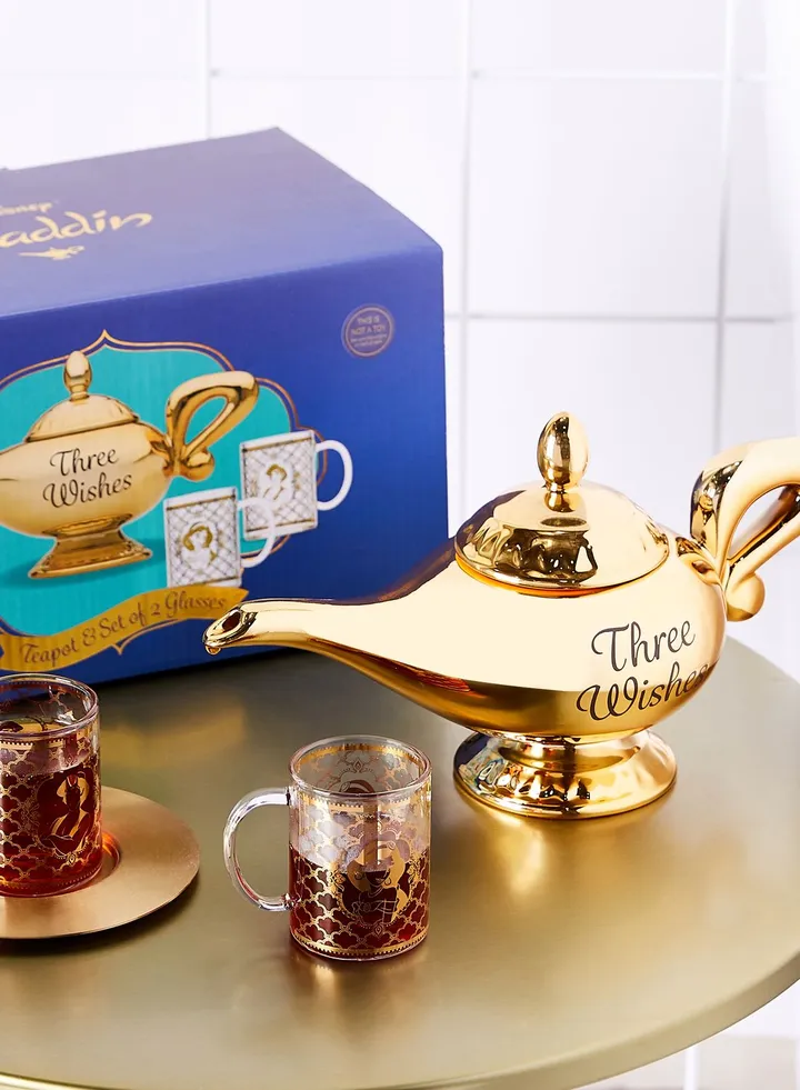 Disney Aladdin Tea Pot and Set of Two Glasses
