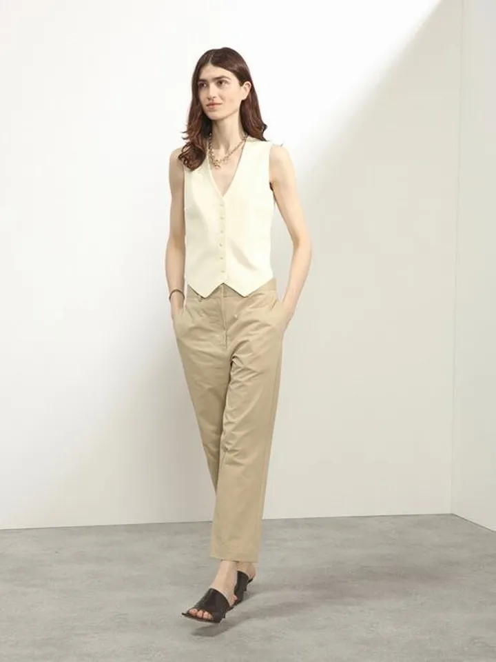 Slim-leg Organic-cotton Crop Chino