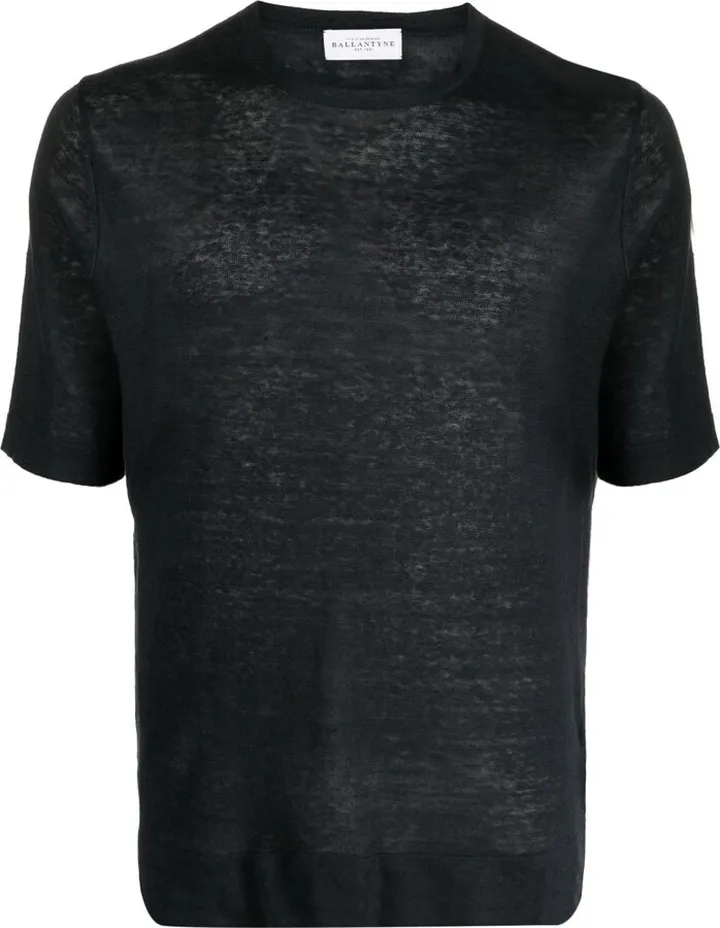 short-sleeved linen T-shirt