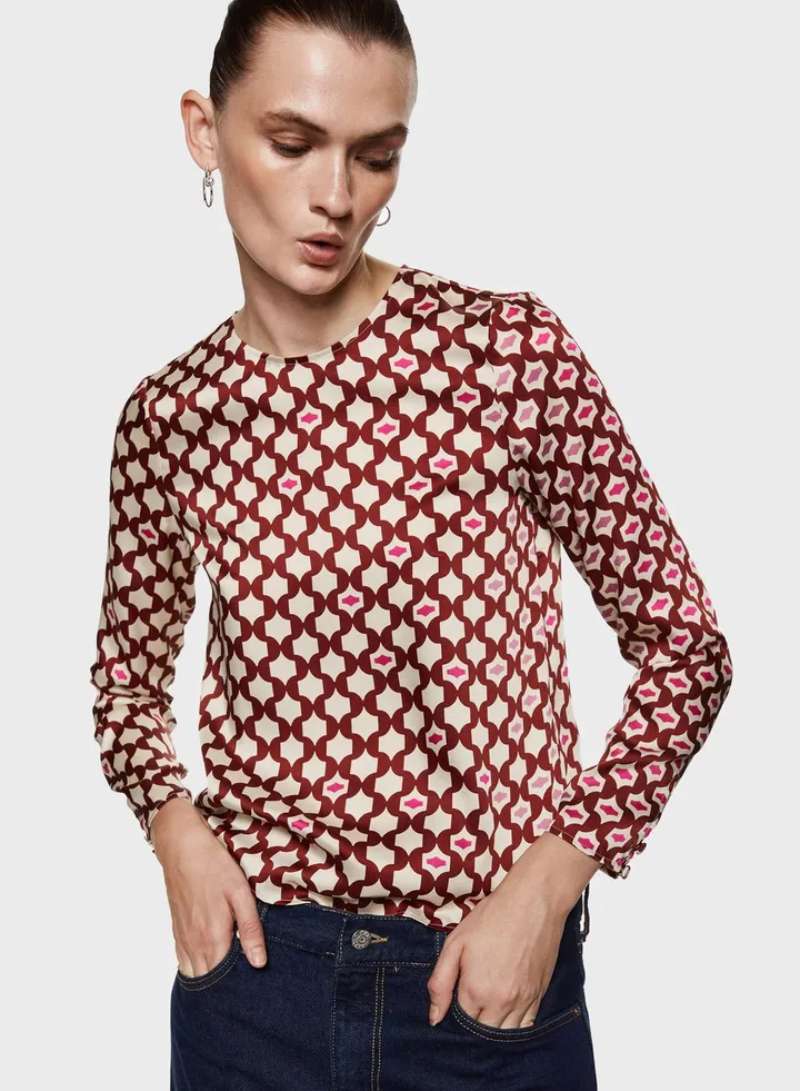 Round Neck Knitted Top