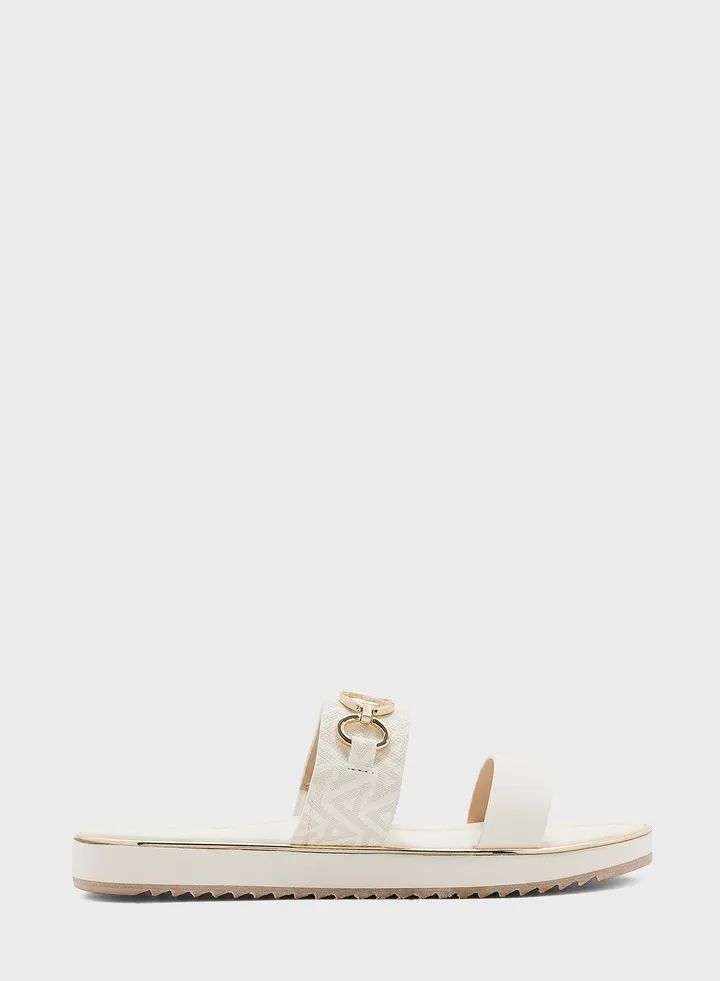 Jabin Flat Sandals