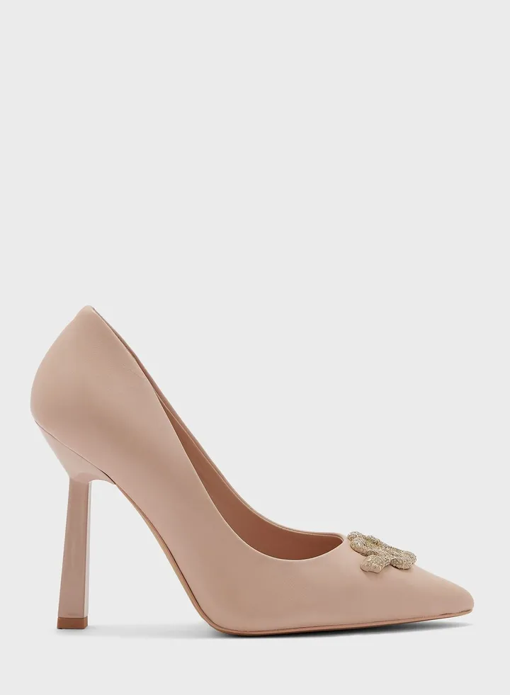 Dauphine Pumps