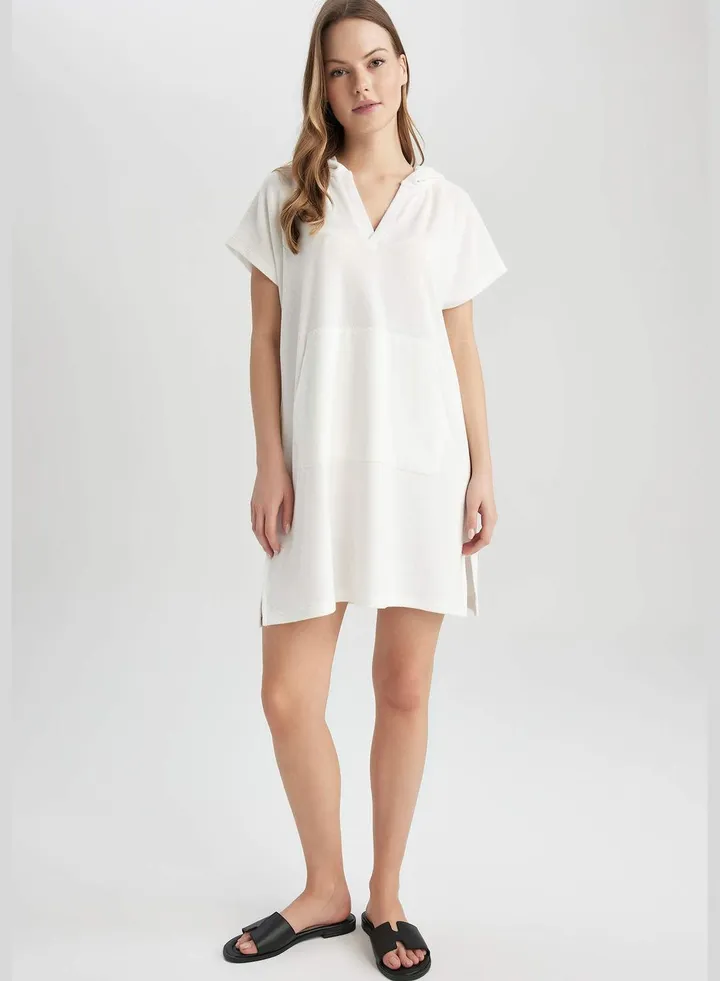 Woman Hooded Sleeveless Knitted Dress