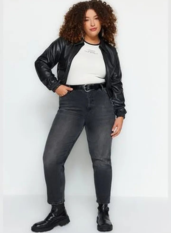 Black Slim Mom Fit Jeans TBBAW24CJ00050