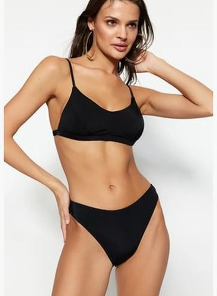 Black Bralette Bikini Top TBESS21BU0104