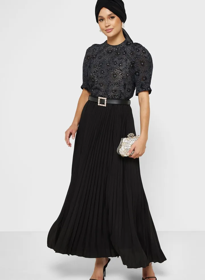 Belted Pleated Skirt