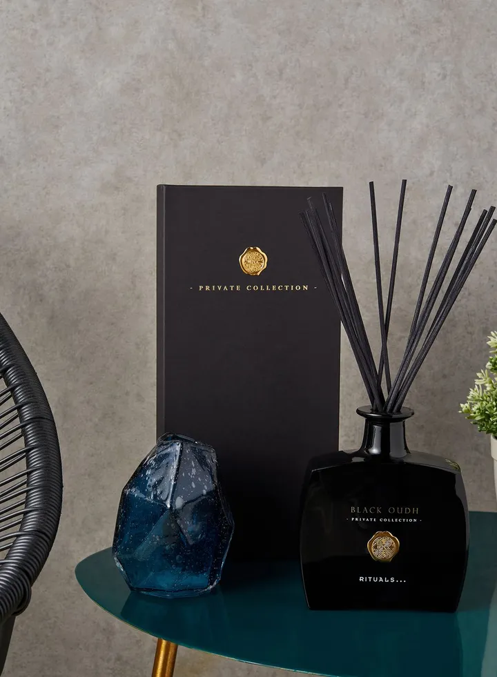 Black Oudh Fragrance Sticks