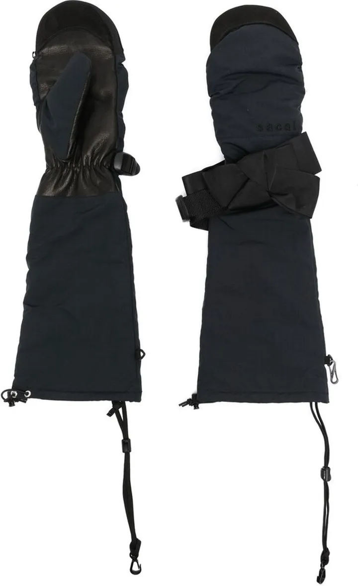 Buckled Snow Gloves