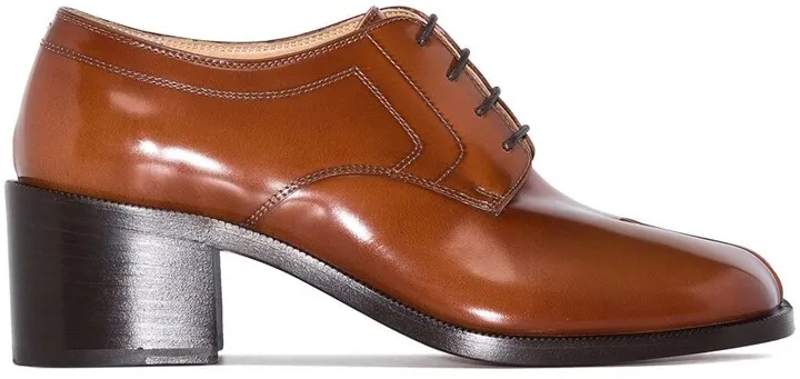 Tabi-toe lace-up shoes