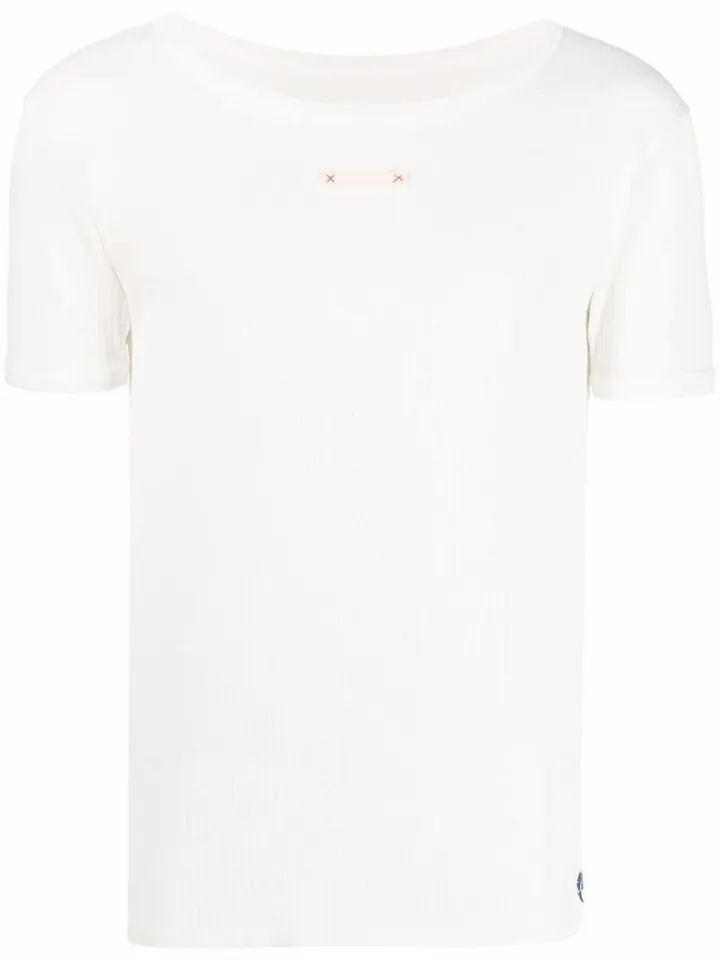 perforated four-stitch T-shirt
