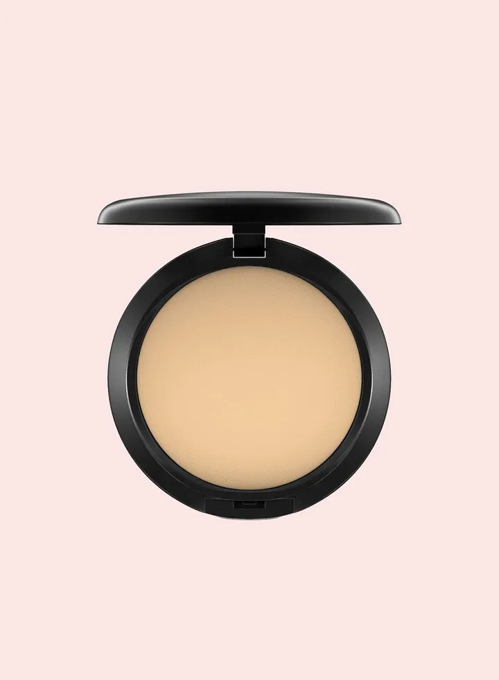 Studio Fix Powder Plus Foundation - NC40