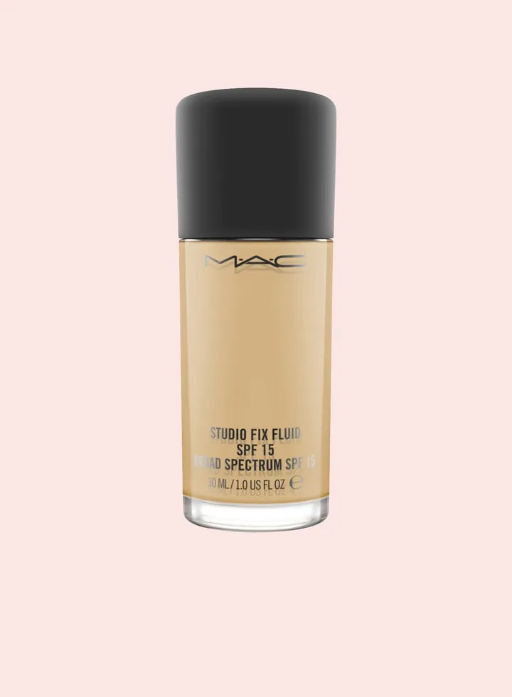 Studio Fix Fluid SPF 15 Foundation - NC30