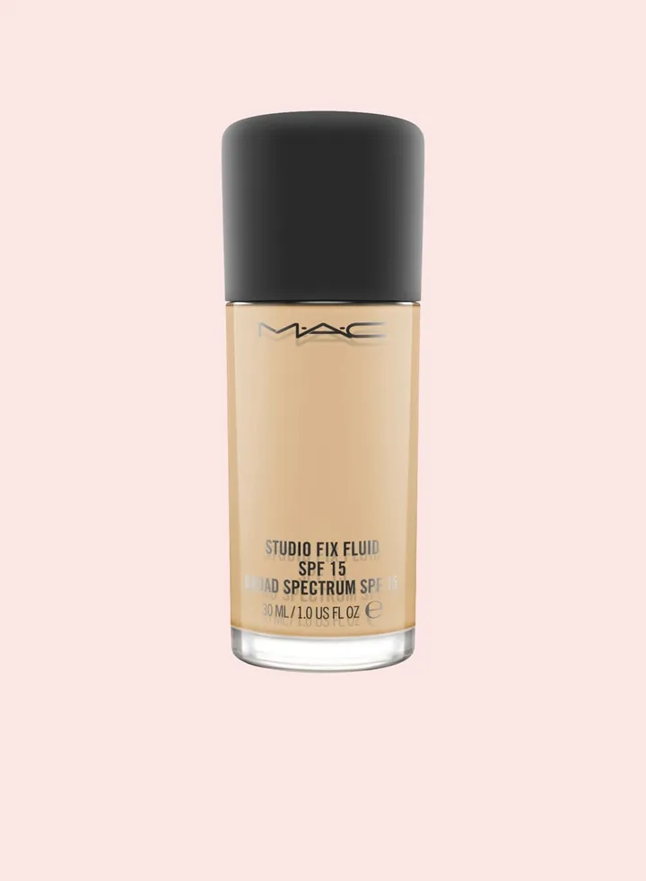 Studio Fix Fluid SPF 15 Foundation - NC25