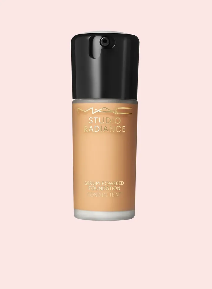 Studio Radiance Serum Powered Foundation - NC42