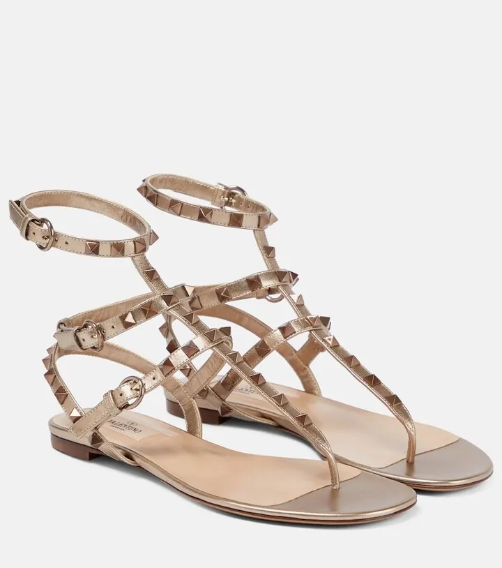 VLogo leather thong sandals