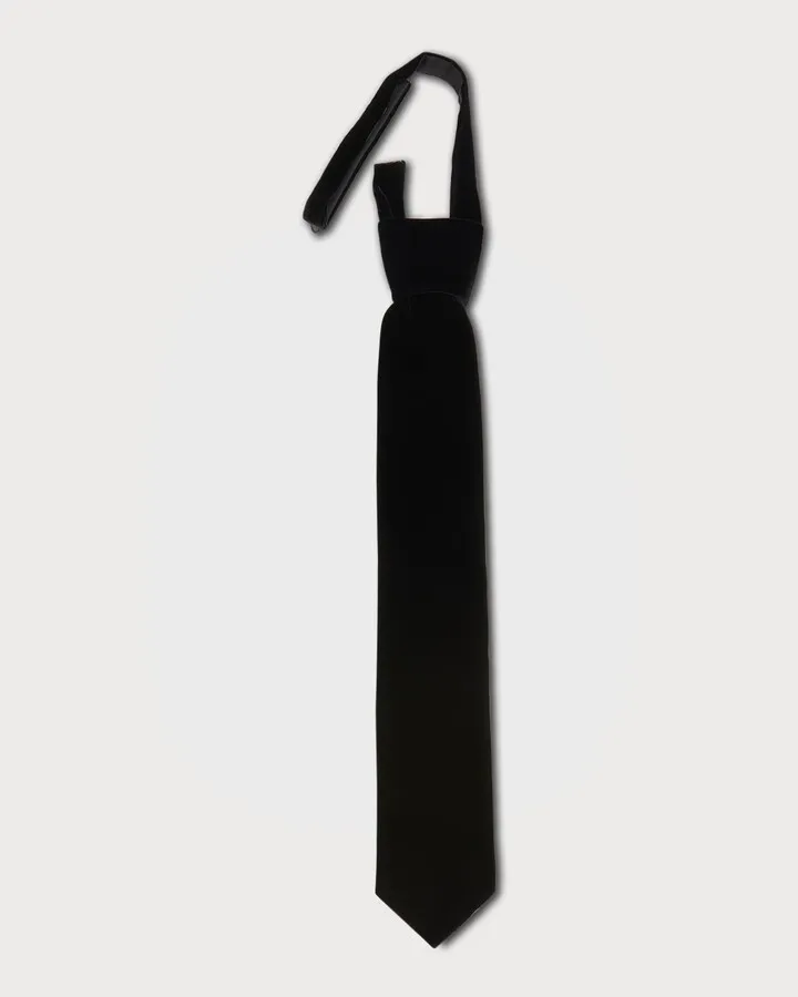 Men's Pre-Tied Velvet Tie