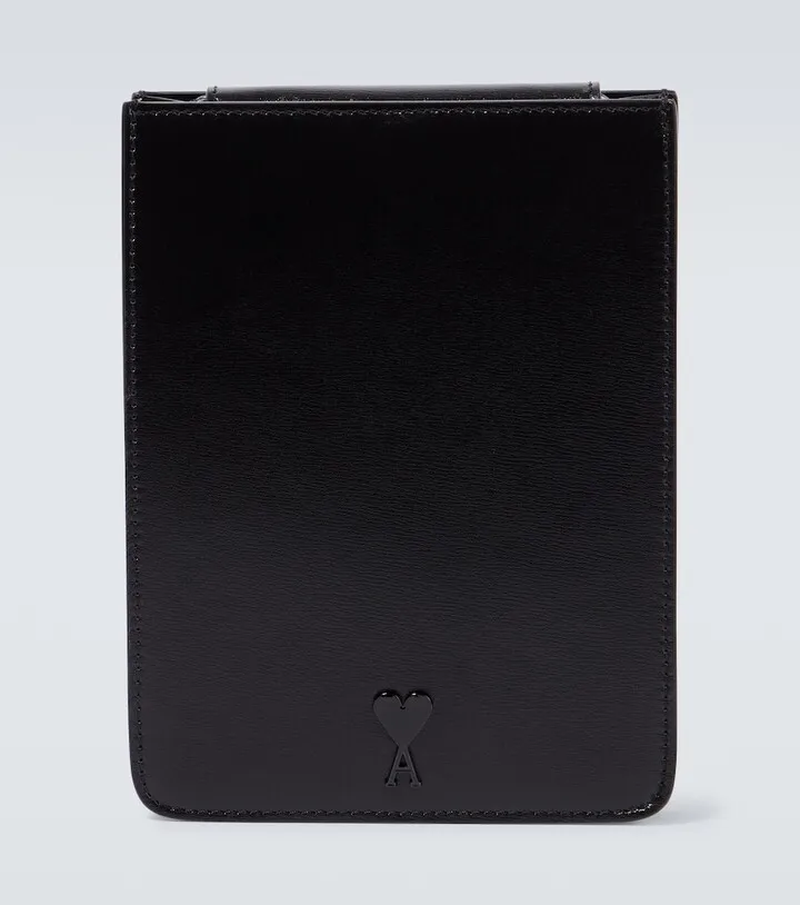 Leather shoulder bag