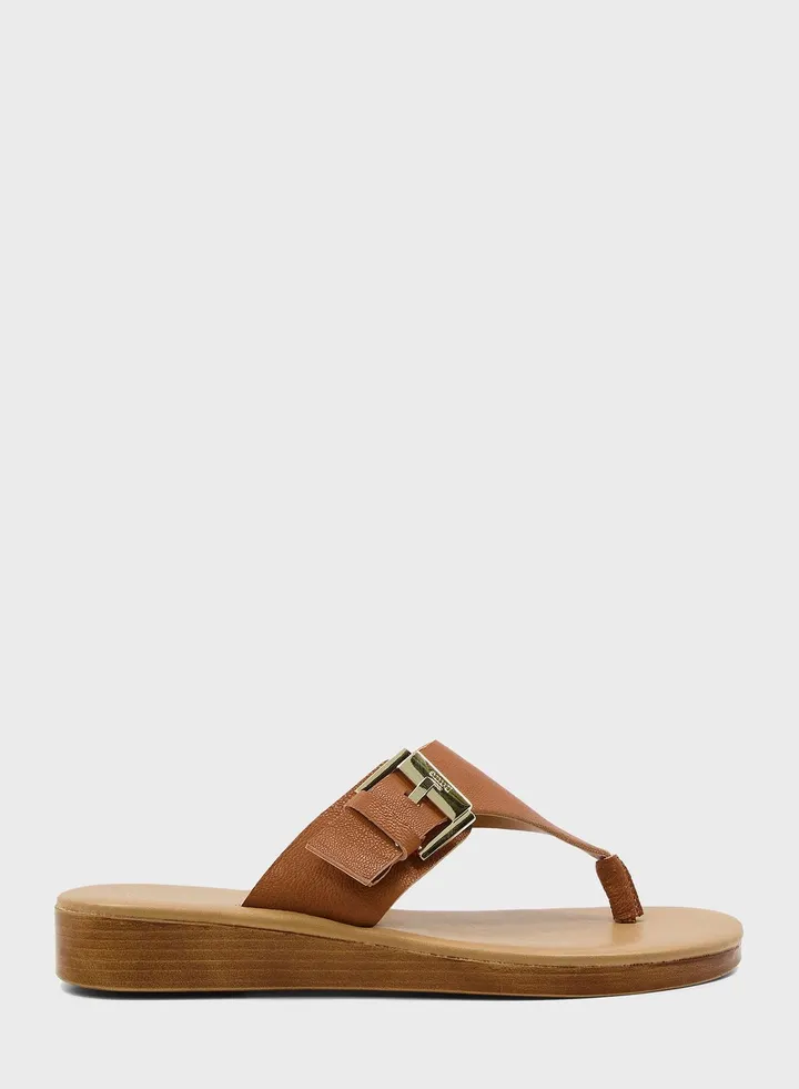 Konnie Flat Sandals