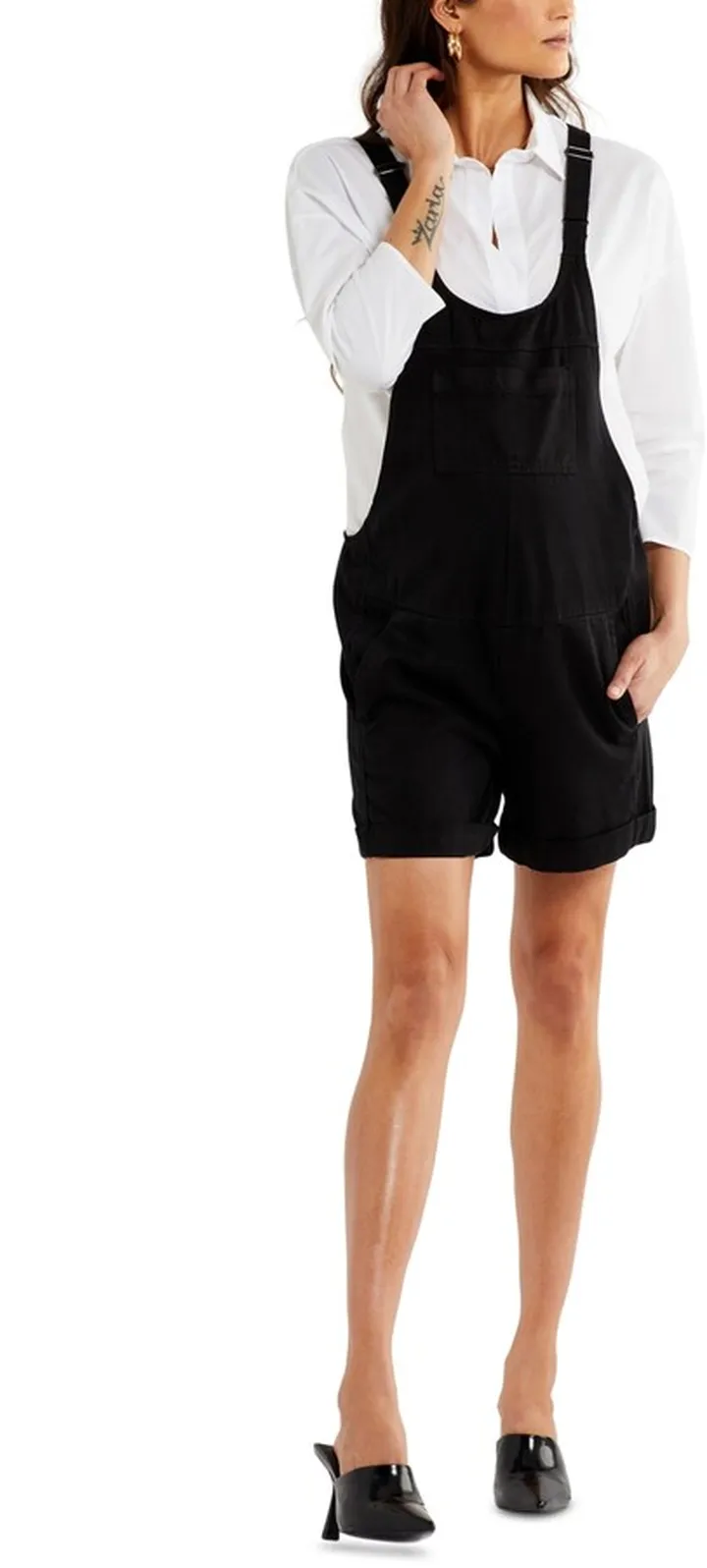 A Pea in the Pod Drawstring Maternity Shorts