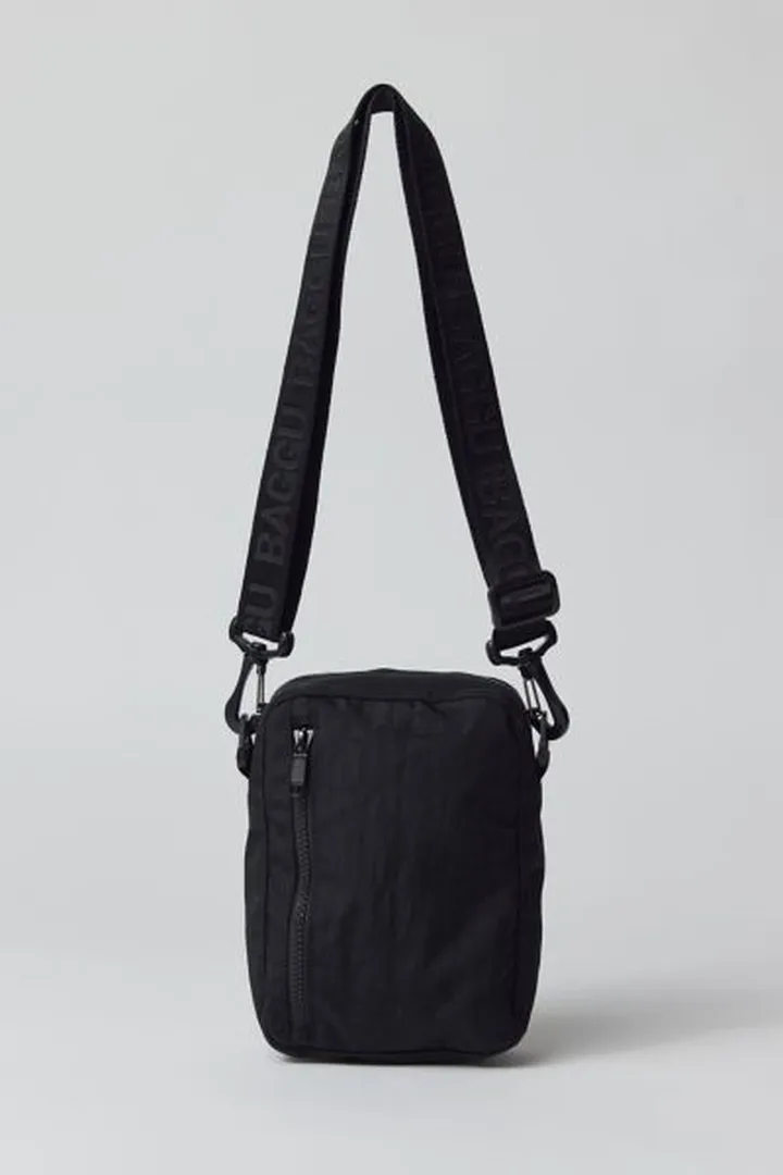 BAGGU Sport Crossbody Bag