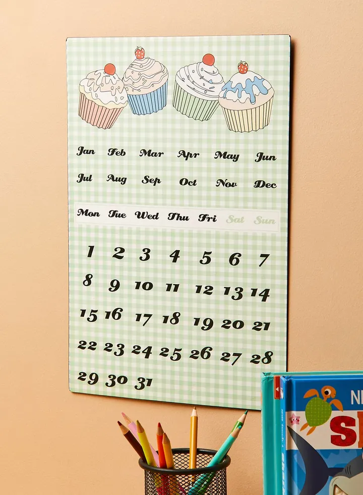 Green Cupcake Magnetic Calendar